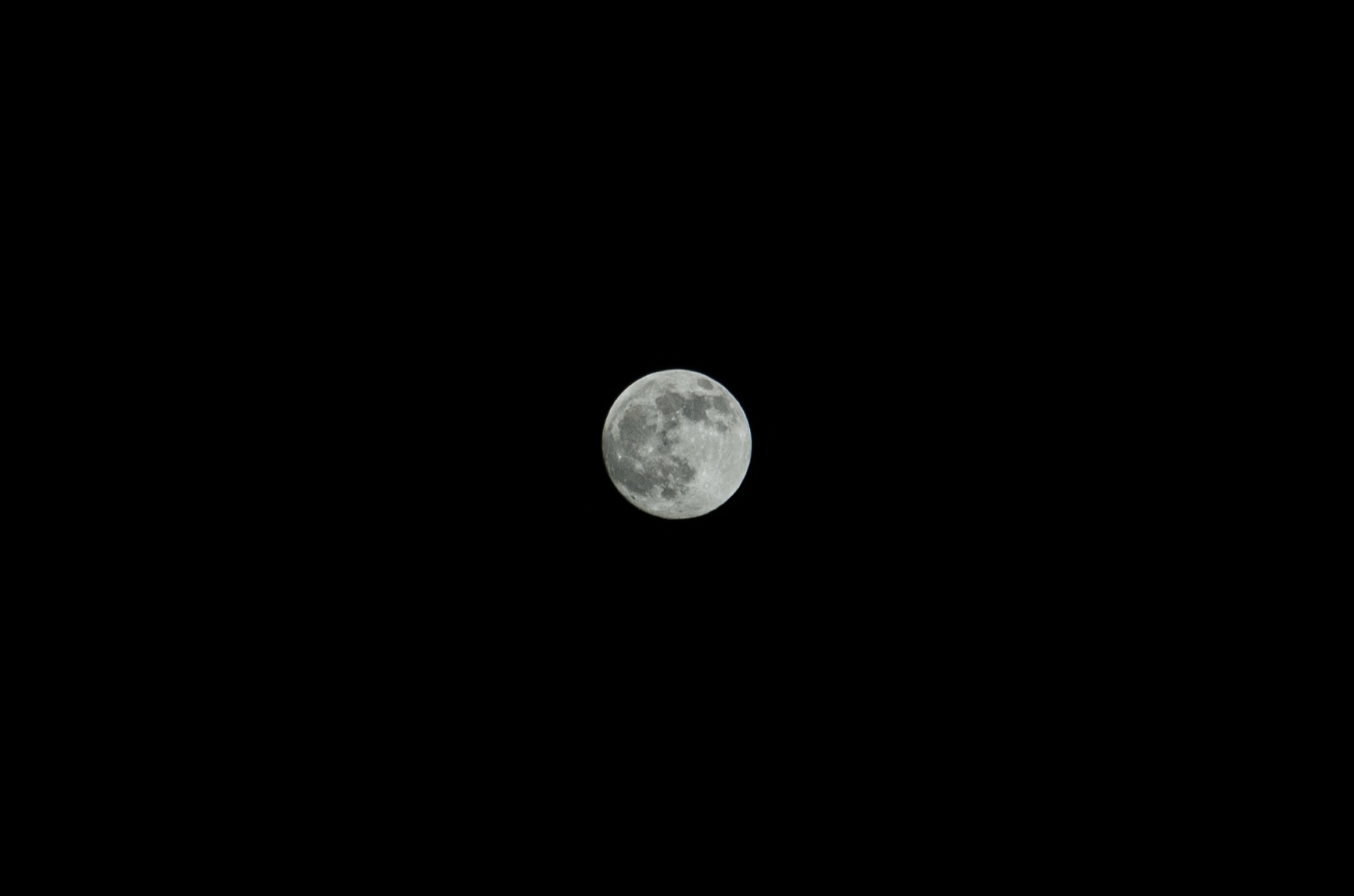 The moon photographed in China on the night of the 2025 Mid-Autumn Festival.